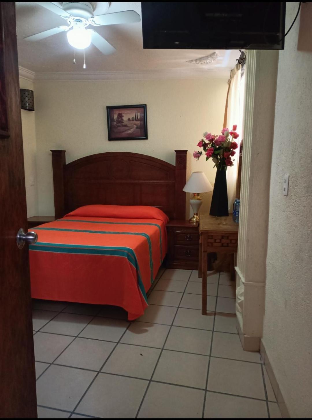 Hotel Posada De La Conspiracion Dolores Hidalgo Rom bilde